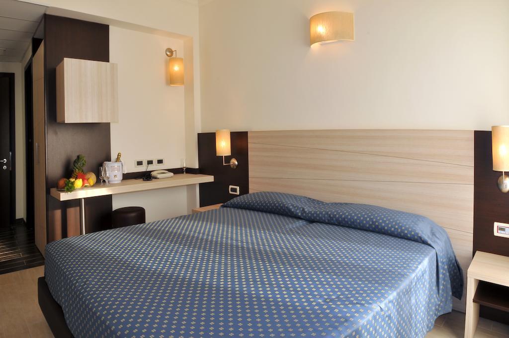 Morcavallo Hotel & Wellness Peschici Cameră foto